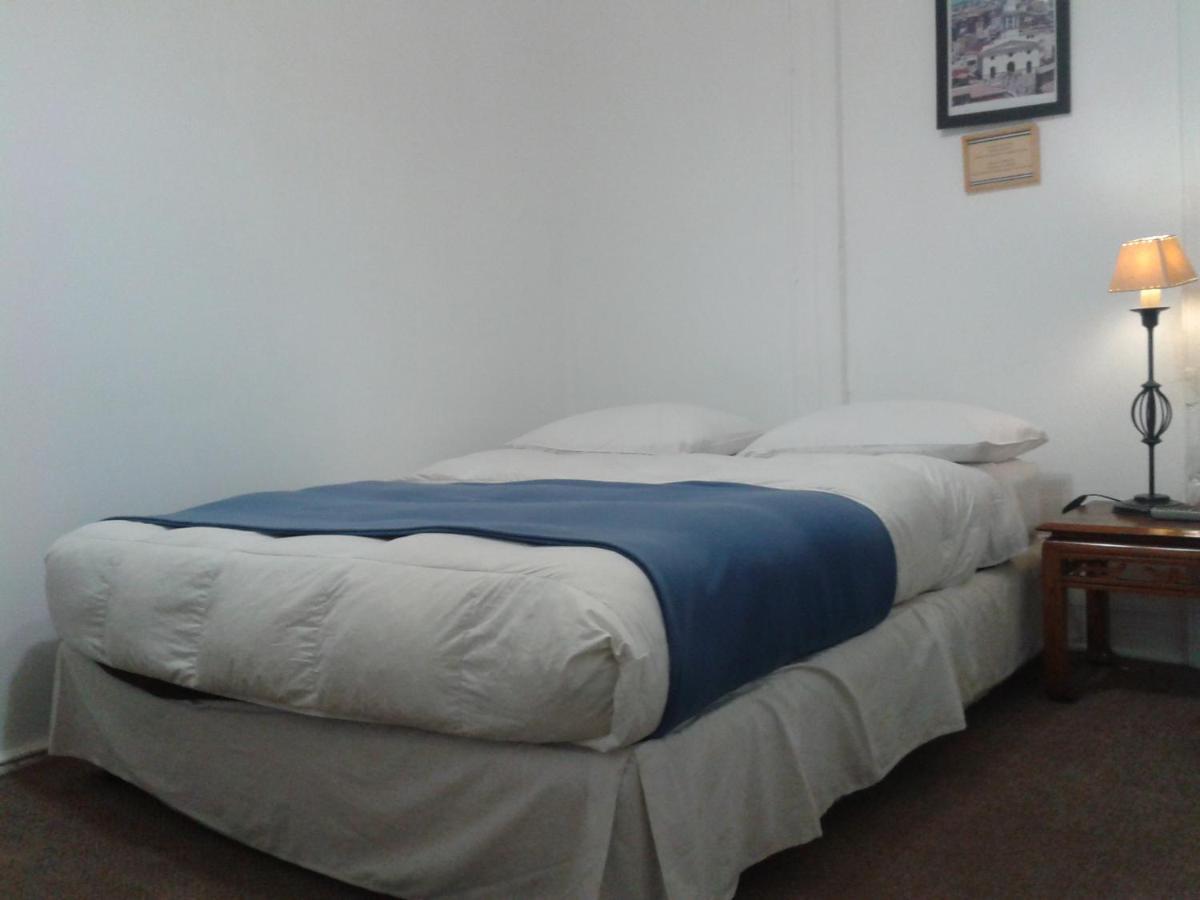 Gagliardo House 2*